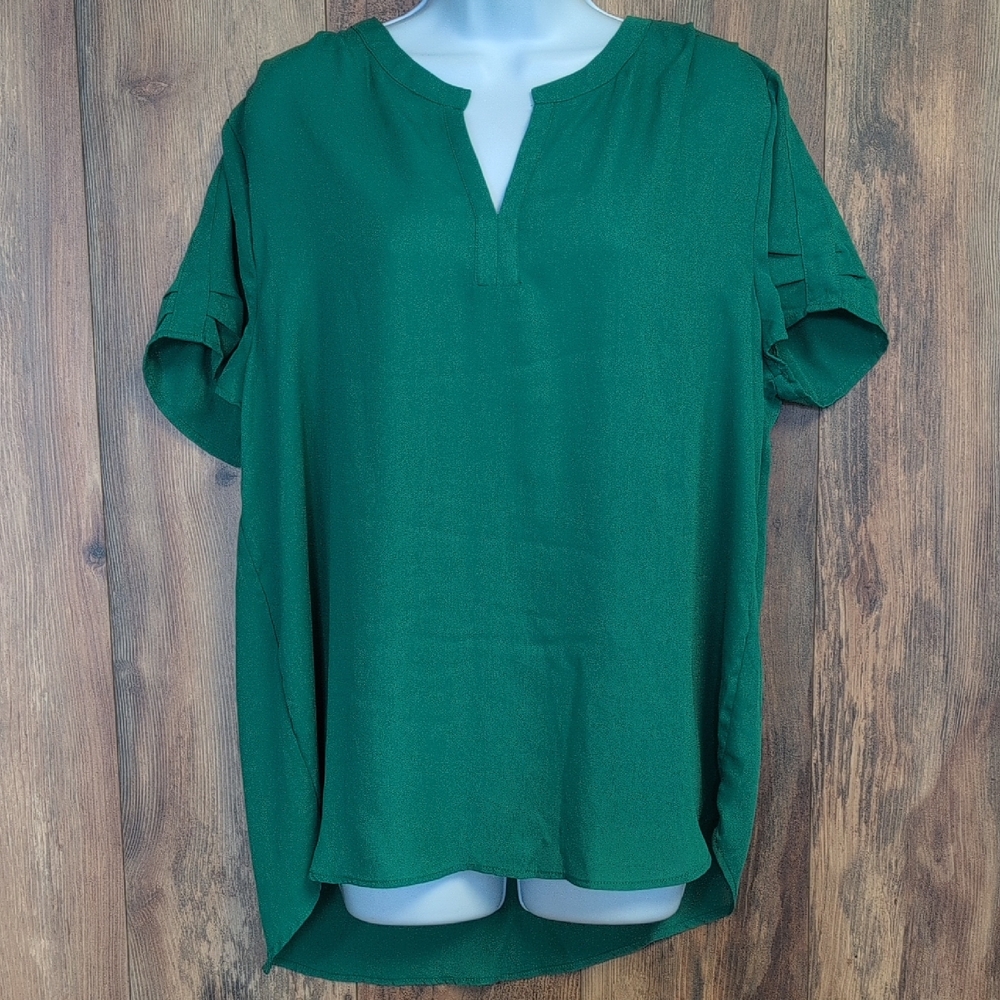 NWT Pleione Deep Green V Neck Blouse L               C152